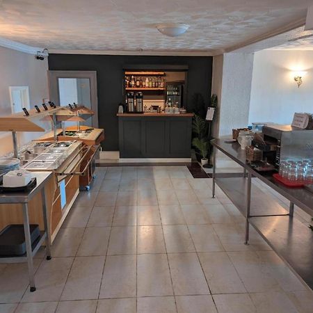 Mayfair Hotel - Isle Of Wight シャンクリン エクステリア 写真
