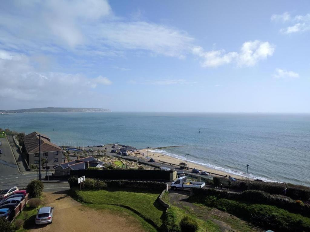 Mayfair Hotel - Isle Of Wight シャンクリン エクステリア 写真
