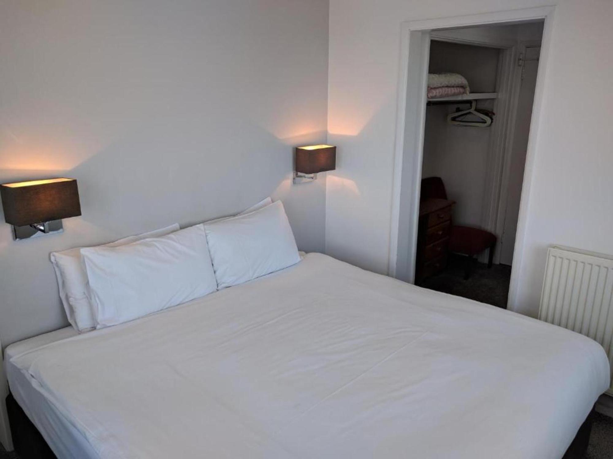 Mayfair Hotel - Isle Of Wight シャンクリン エクステリア 写真