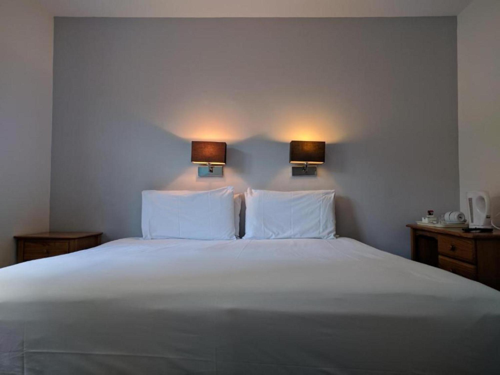 Mayfair Hotel - Isle Of Wight シャンクリン エクステリア 写真